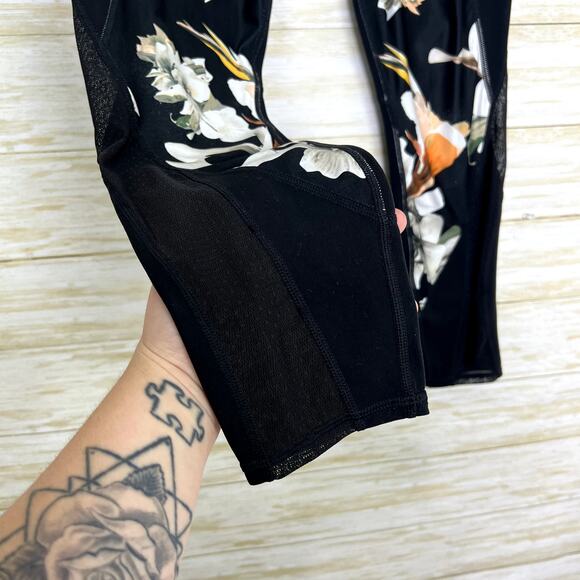 Athleta Blossom Intuition 7/8 Tight - Picture 4 of 10